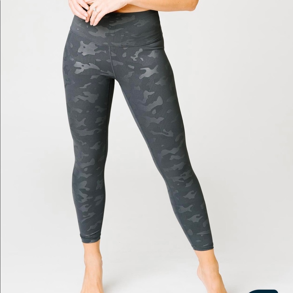 Zyia Gray Battleship Camo Luxe Hi-Rise 7/8 24"